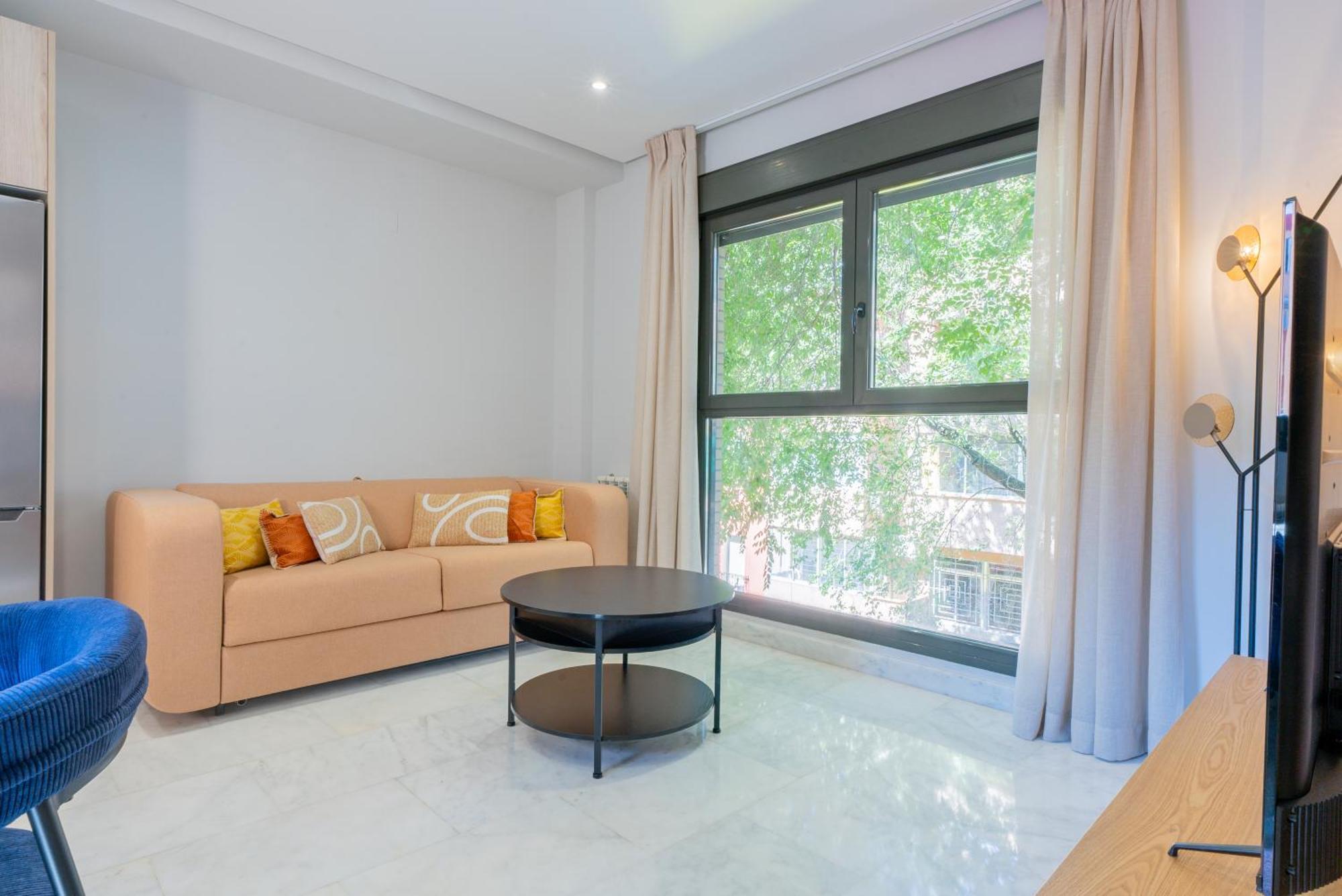 Smartr Madrid Las Ventas Room photo